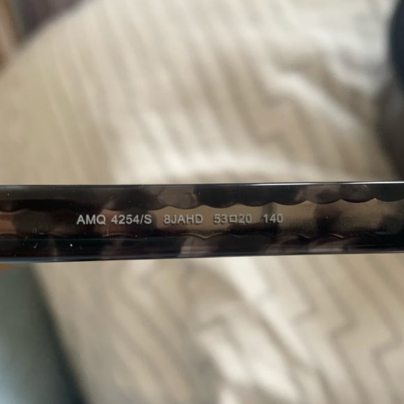 Alexander McQueen Gray Tortoiseshell Sunglasses - Picture 5 of 5